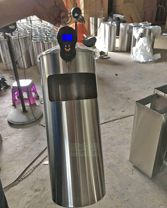 上海不銹鋼座地煙灰桶足厚真材實料，確保質量統一
