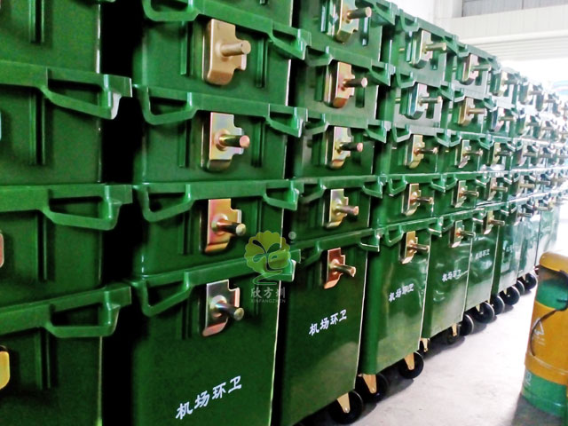 660升塑料垃圾桶容量大可上掛車機場環衛就選它